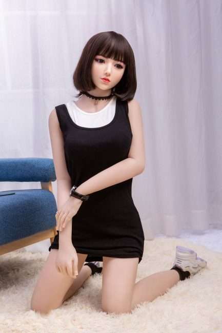 Young Sex Doll Silicone Head Short-Hair Petite Sex Doll - Image 4