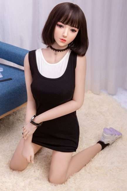 Young Sex Doll Silicone Head Short-Hair Petite Sex Doll - Image 3